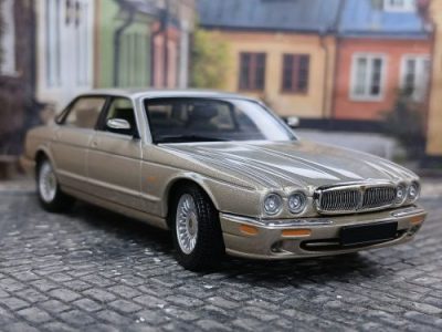 Jaguar XJ8 –&nbsp;1998