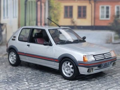 Peugeot 205 GTi –&nbsp;1990