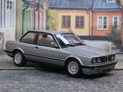 BMW Serie 3 (E30) –&nbsp;1989
