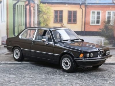 BMW 323i –&nbsp;1977