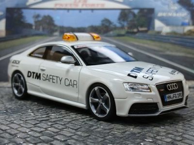 Audi RS5 – DTM SC –&nbsp;2010