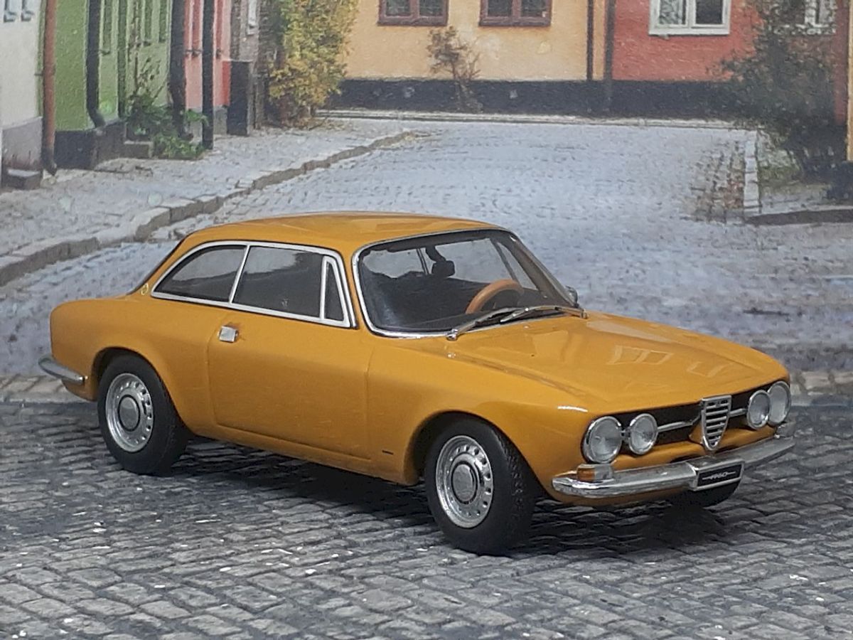 Alfa Romeo 1750 GT Veloce –&nbsp;1967