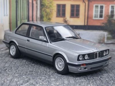 BMW Serie 3 (E30) –&nbsp;1989